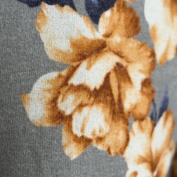 NWOT Hailey & Co. Gray Floral V-Neck 3/4 Sleeve Knee Length Dress w Pockets - Picture 13 of 15